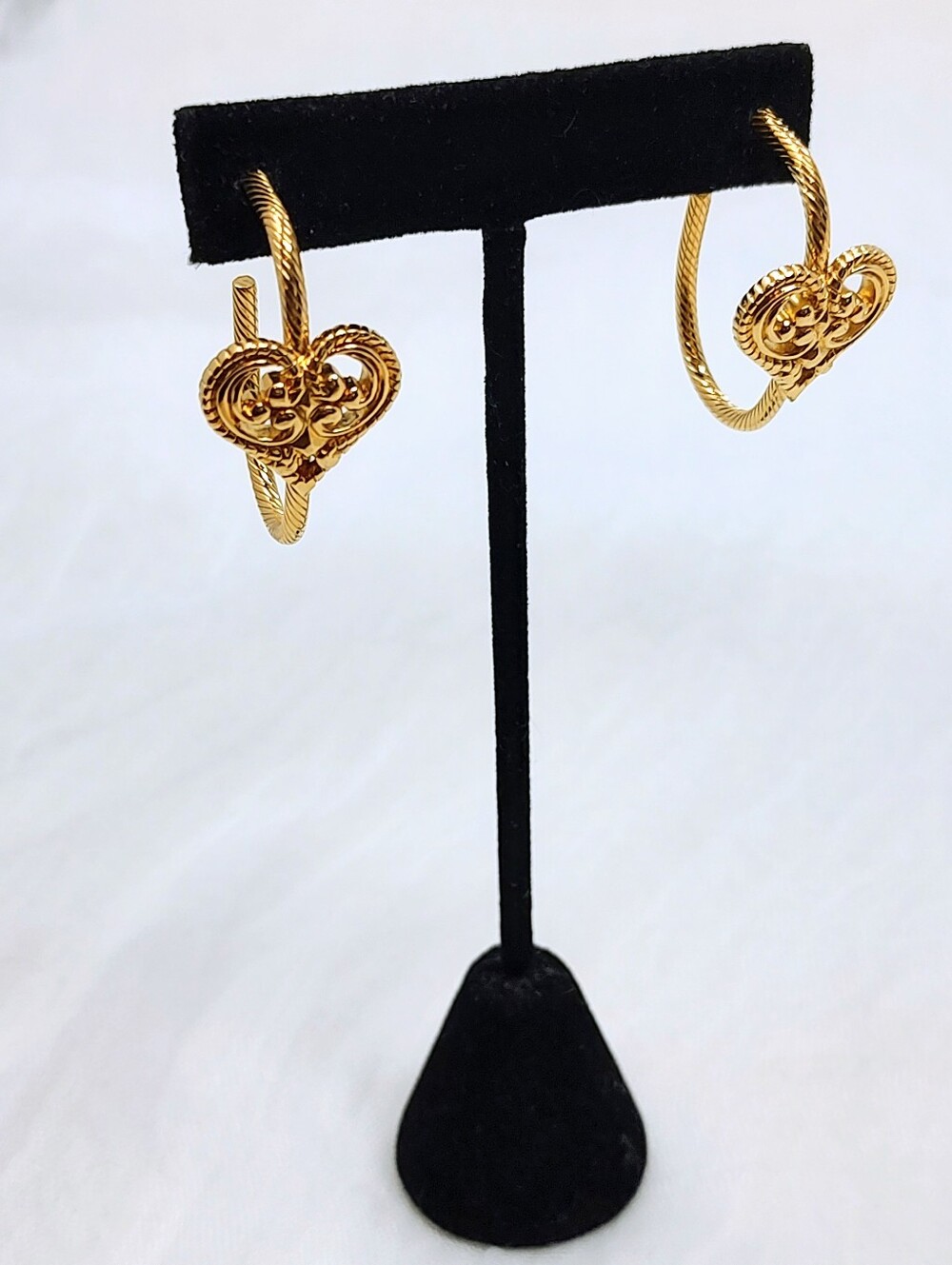 Gold Heart Hoop Earrings - Women's Jewelry
